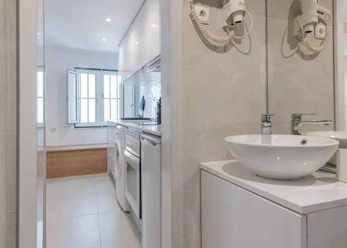 Cozy For Two By Lovelystay شقة Lisboa