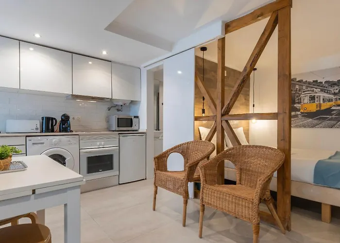 Cozy For Two By Lovelystay شقة Lisboa