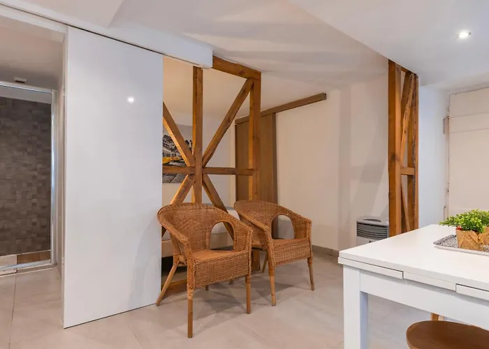 شقة Cozy For Two By Lovelystay