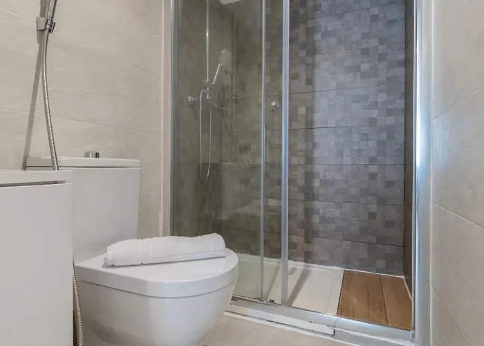 Apartment Cozy For Two By Lovelystay